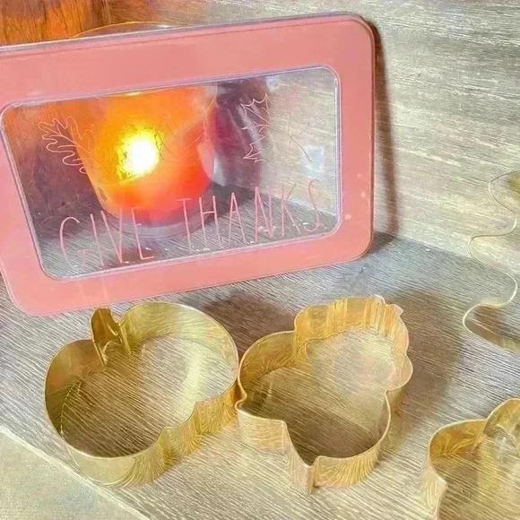 NEW Rae Dunn Adorable TIN and COOKIE Cutters - GIVE THANKS - So Cute! - Picture 10 of 16